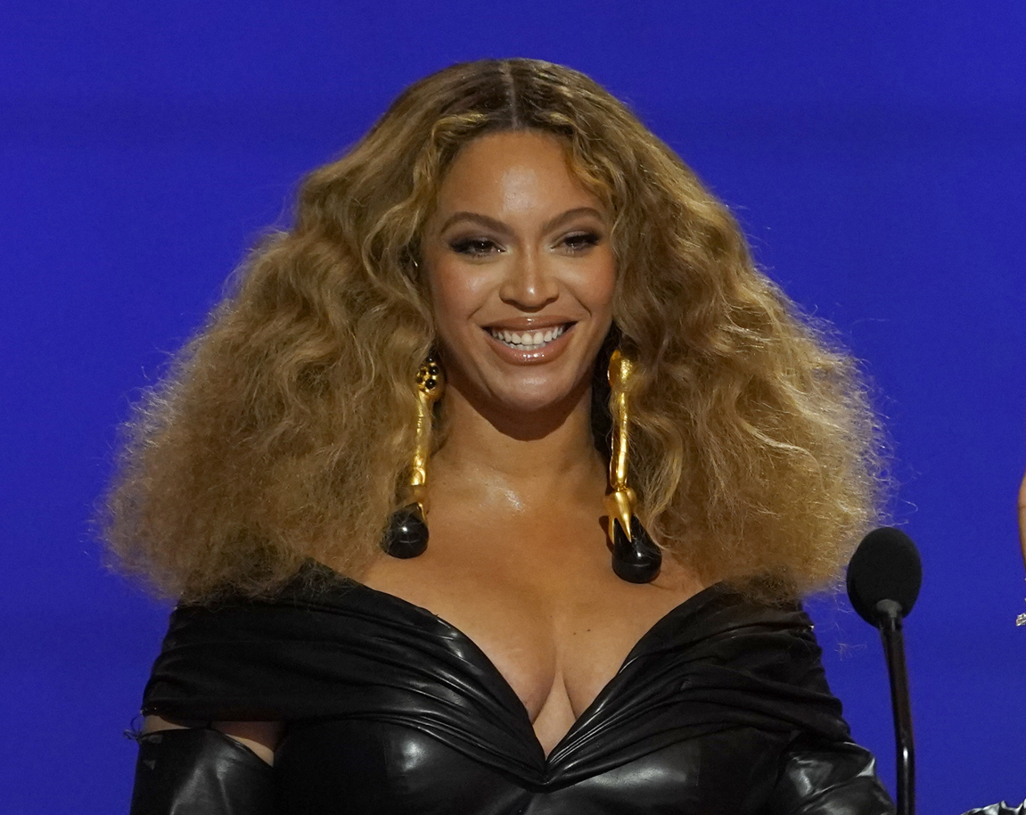 1151px x 914px - Queen Bey Inadvertently 'Elevates the Conversation' Around Ableism